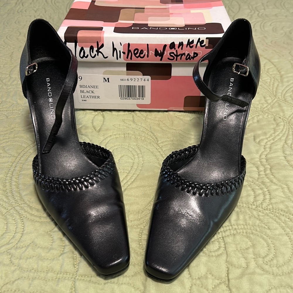 Band oli o 3” heel with strap